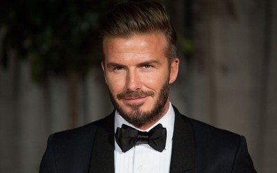 明博电竞热评-基耶萨替补上场梅开二度